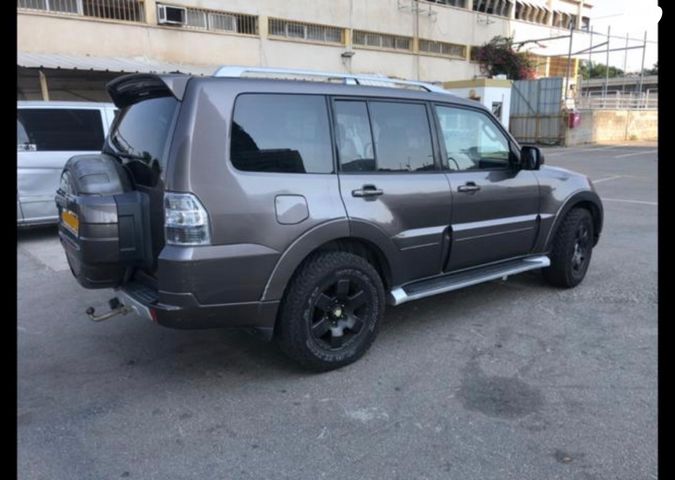 מודעת רכב מיצובישי פג'רו