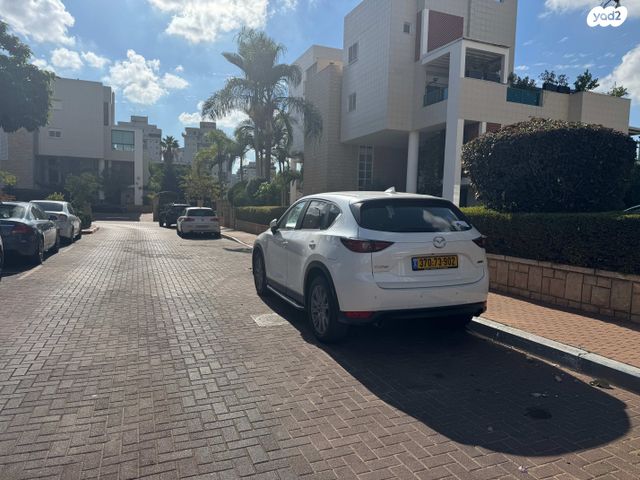 מודעת רכב מאזדה CX-5