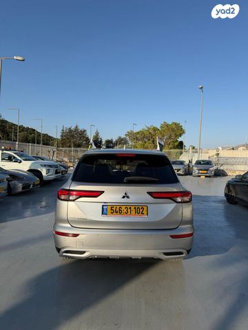 מיצובישי אאוטלנדר