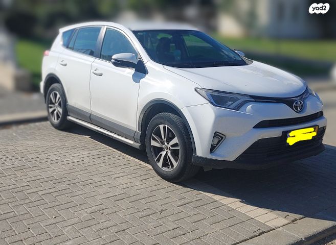 טויוטה RAV4