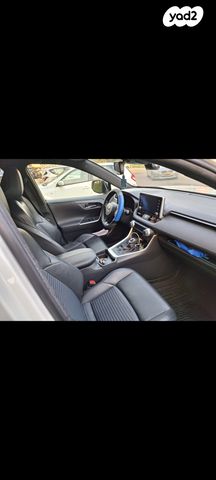 מודעת רכב טויוטה RAV4