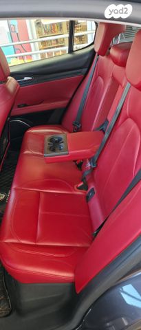 אלפא רומיאו סטלביו