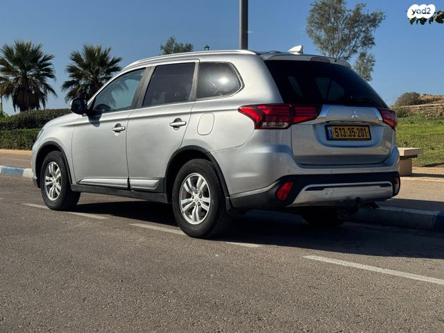 מיצובישי אאוטלנדר