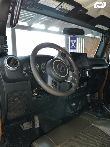 מודעת רכב ג'יפ רנגלר