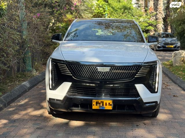 מודעת רכב קאדילק אסקלייד