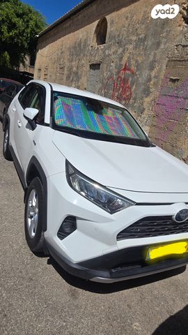 מודעת רכב טויוטה RAV4