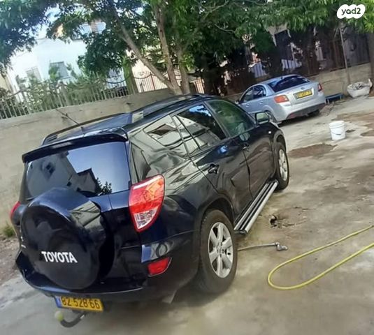 מודעת רכב טויוטה RAV4