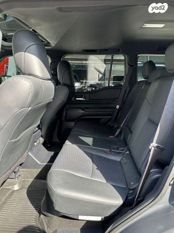 טויוטה לנד קרוזר