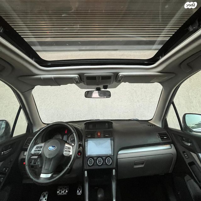 סובארו פורסטר