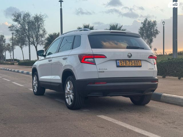 מודעת רכב סקודה קארוק