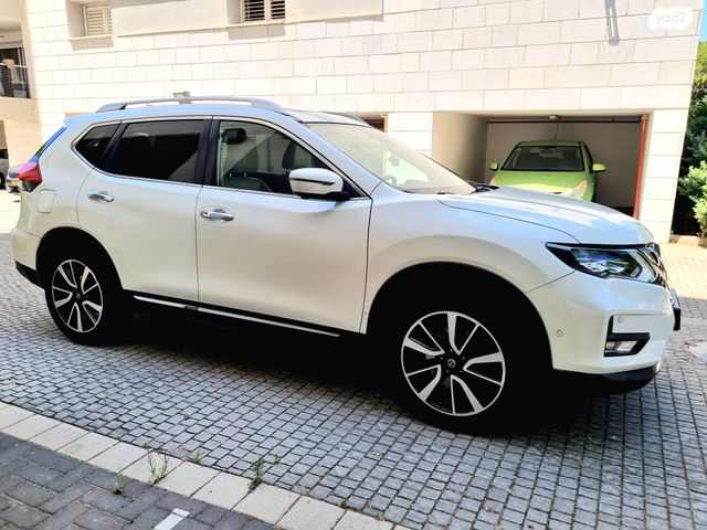 ניסאן אקס טרייל