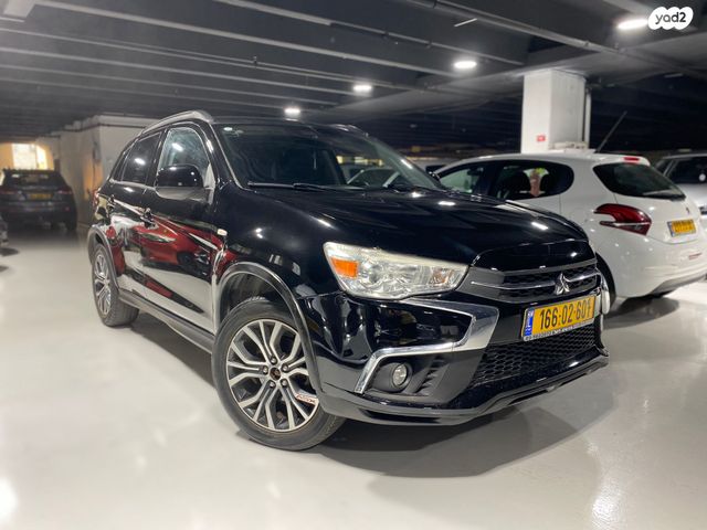 מודעת רכב מיצובישי ASX