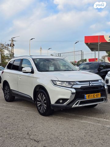 מיצובישי אאוטלנדר