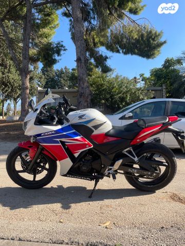 הונדה CBR300R