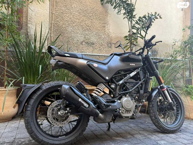 הוסקוורנה SVARTPILEN 125