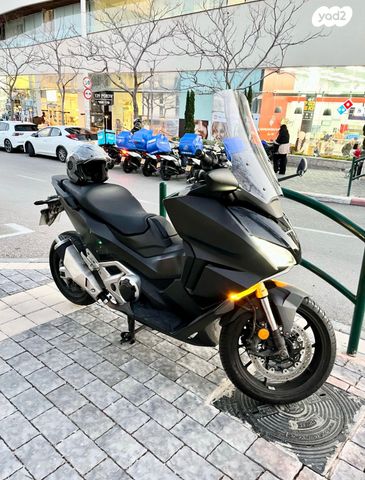 מודעת רכב הונדה פורזה 750