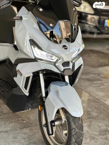 סאן יאנג 125ADX