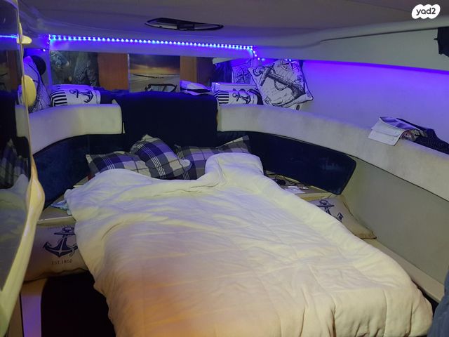 יאכטות - סירות מנוע