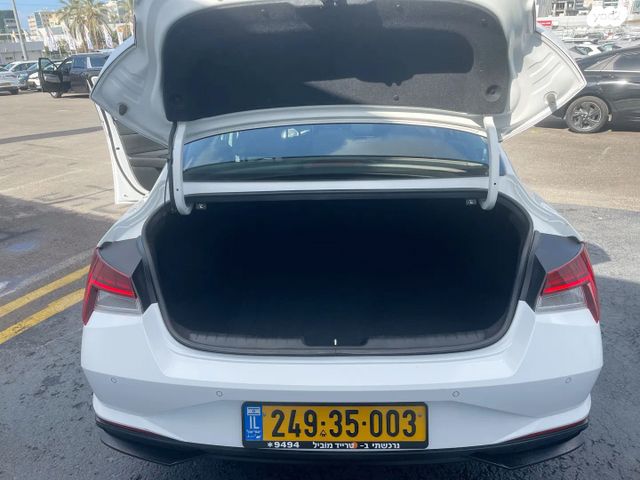 יונדאי אלנטרה