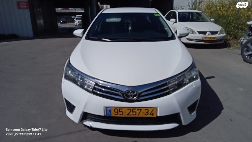 מודעת רכב טויוטה קורולה