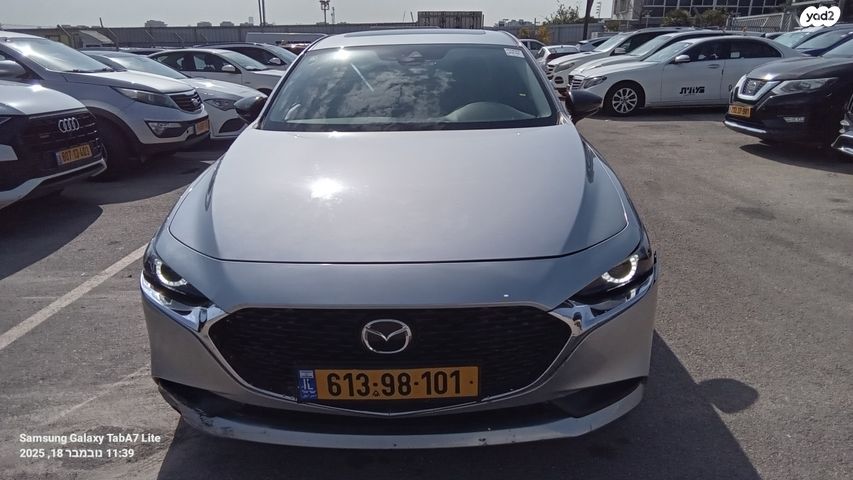 מודעת רכב מאזדה 3