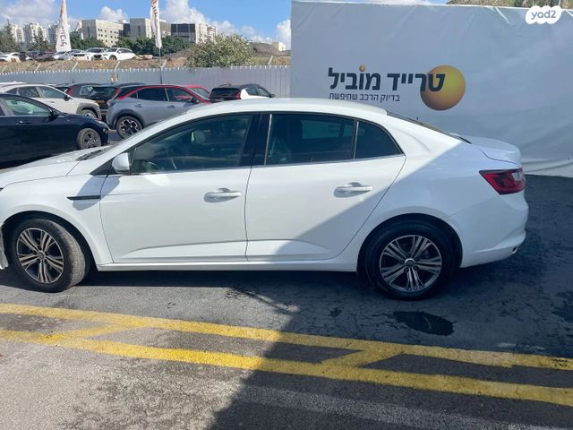 רנו מגאן