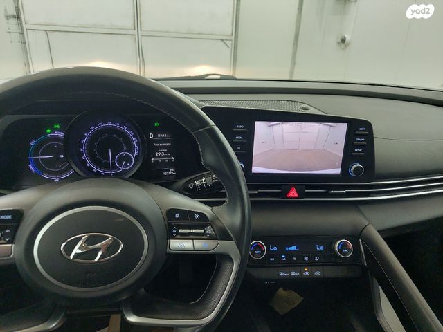 יונדאי אלנטרה