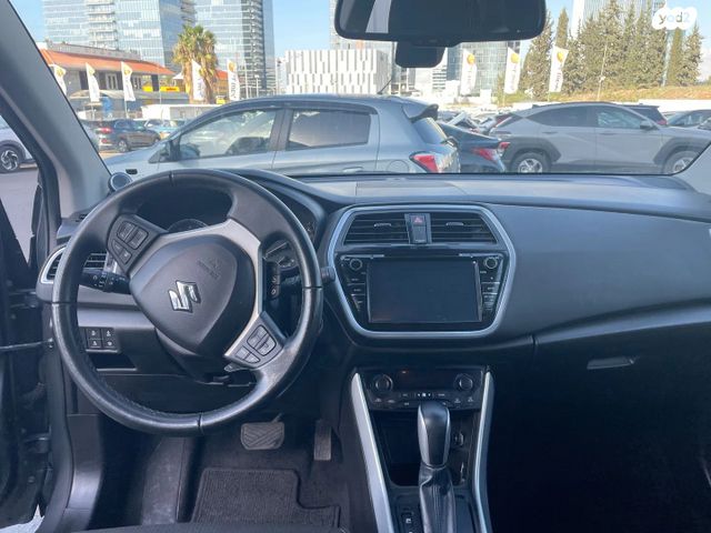 סוזוקי S-Cross