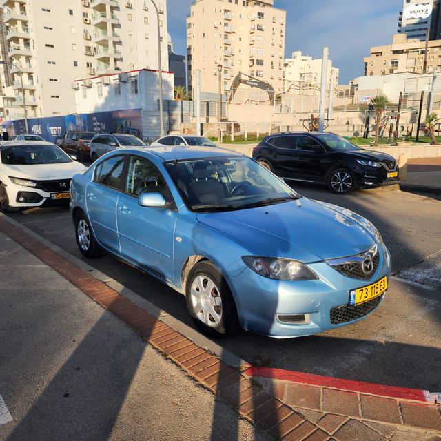 מאזדה 3
