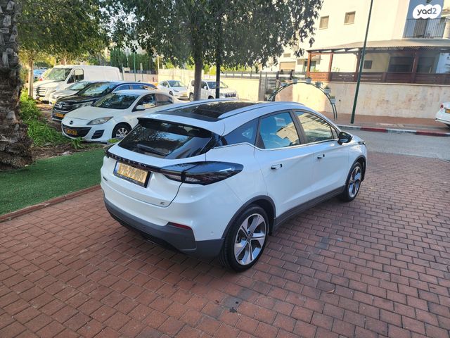 ג׳ילי Geometry C