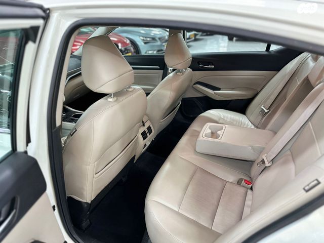 ניסאן אלטימה