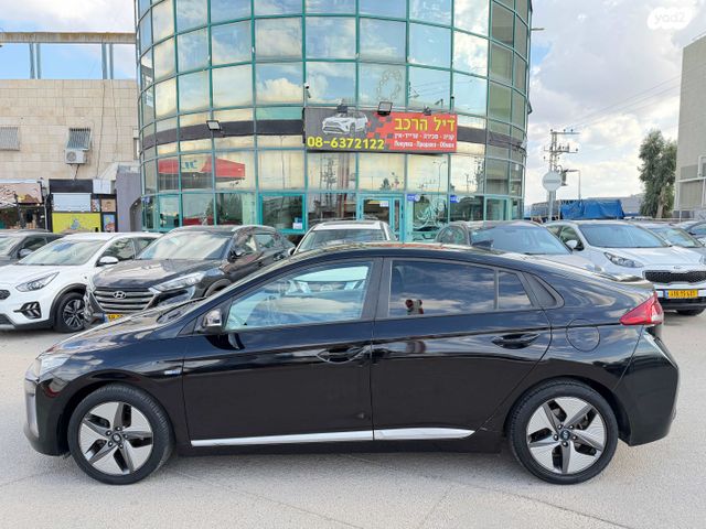 יונדאי איוניק