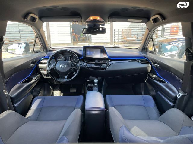 טויוטה C-HR