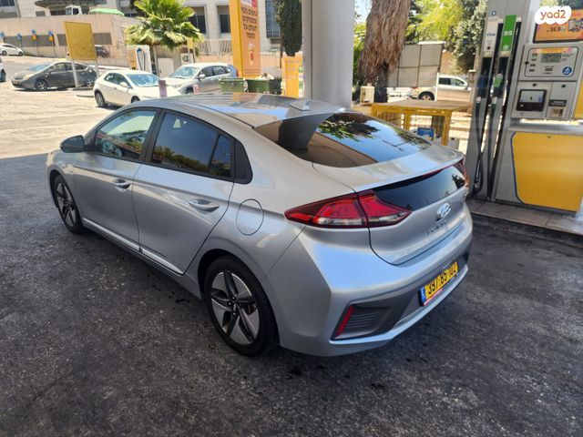 יונדאי איוניק