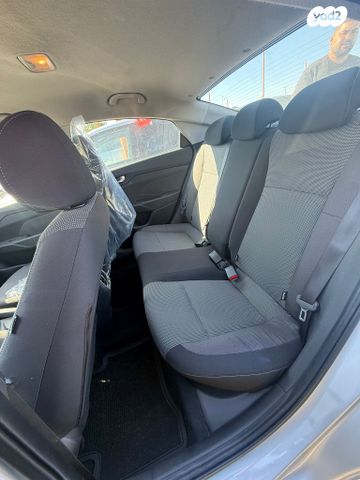 יונדאי אקסנט i25