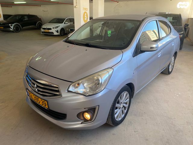 מיצובישי אטראז'