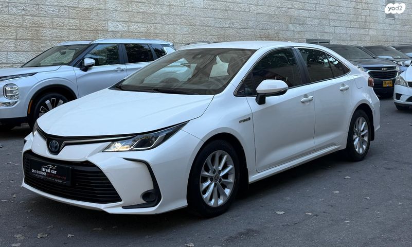 טויוטה קורולה