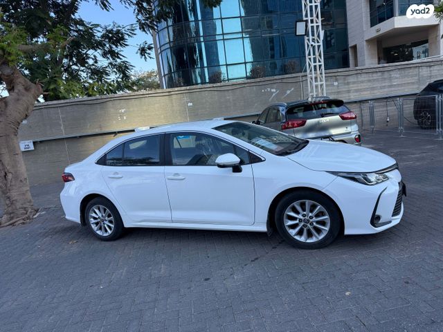 טויוטה קורולה
