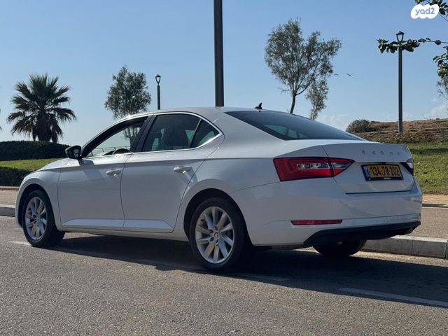מודעת רכב סקודה סופרב