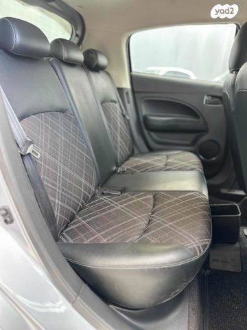 מיצובישי ספייס סטאר