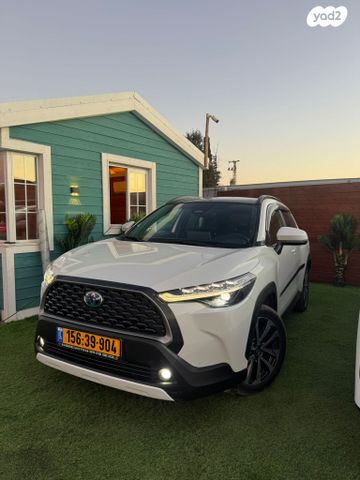 מודעת רכב טויוטה קורולה קרוס