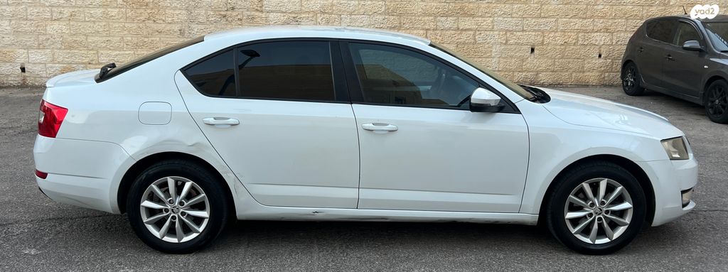 סקודה אוקטביה