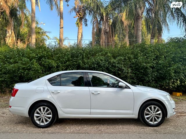 סקודה אוקטביה