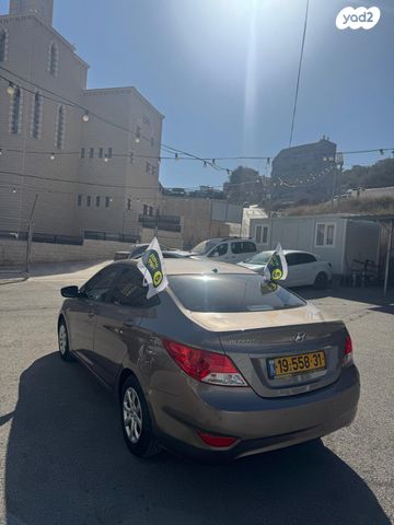 יונדאי אקסנט i25