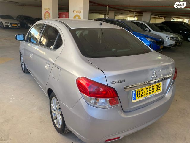 מיצובישי אטראז'