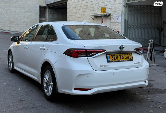 טויוטה קורולה