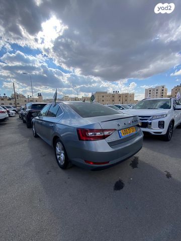 סקודה סופרב