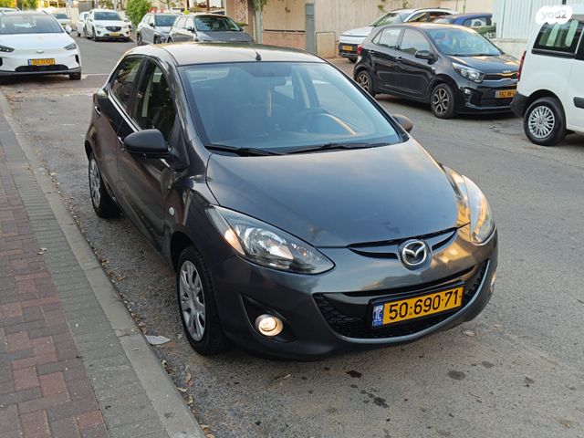 מודעת רכב מאזדה 2 1