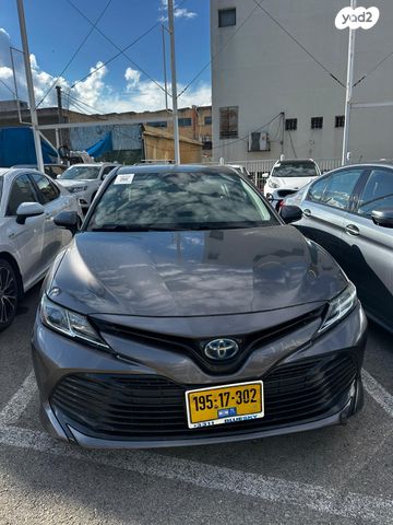 מודעת רכב טויוטה קאמרי