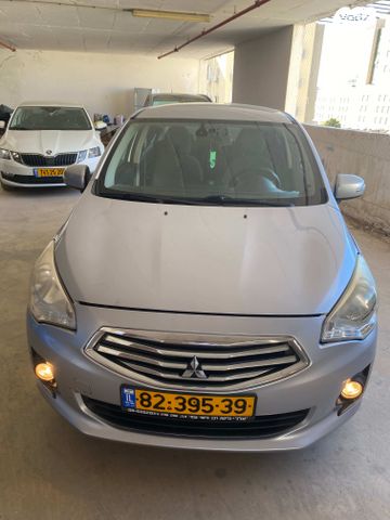 מיצובישי אטראז'